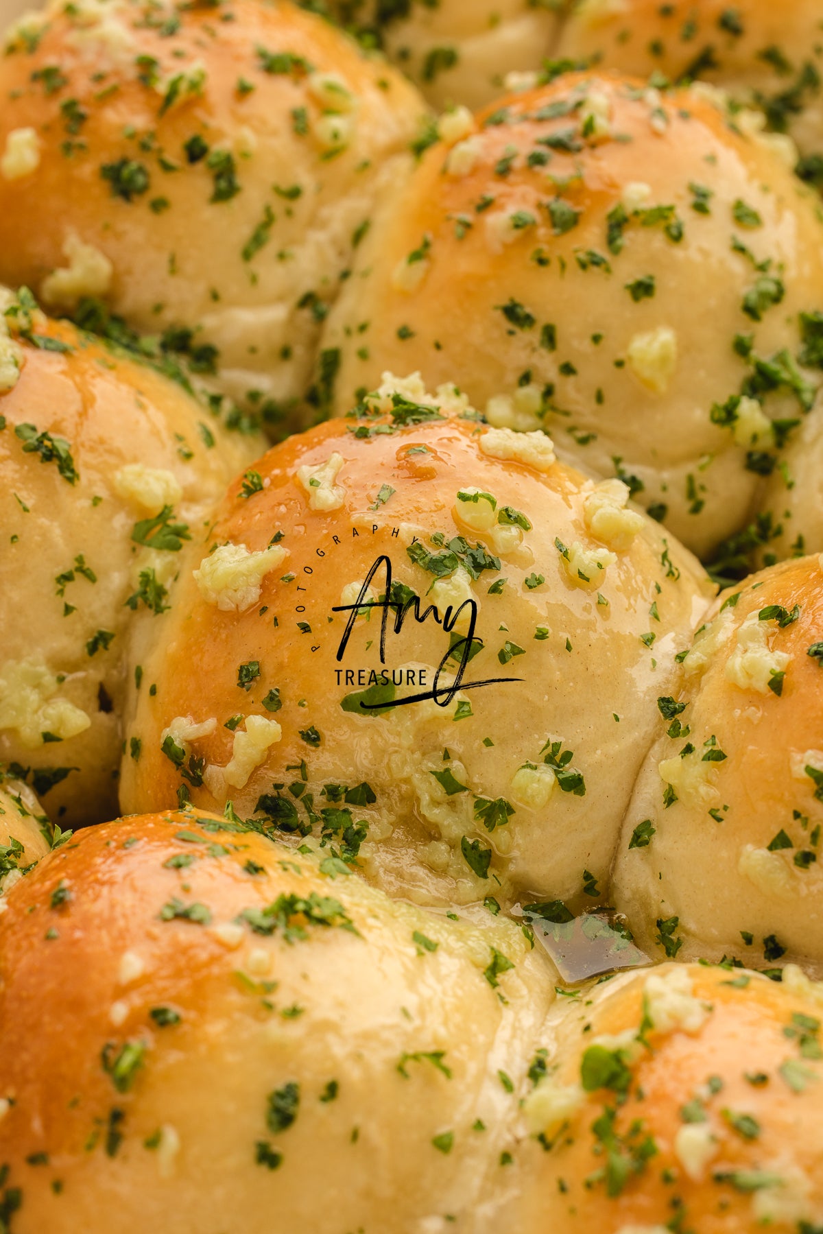 Garlic Rolls Exclusive